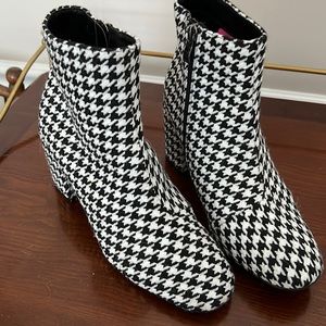 Catherine Malandrino black and white boots
